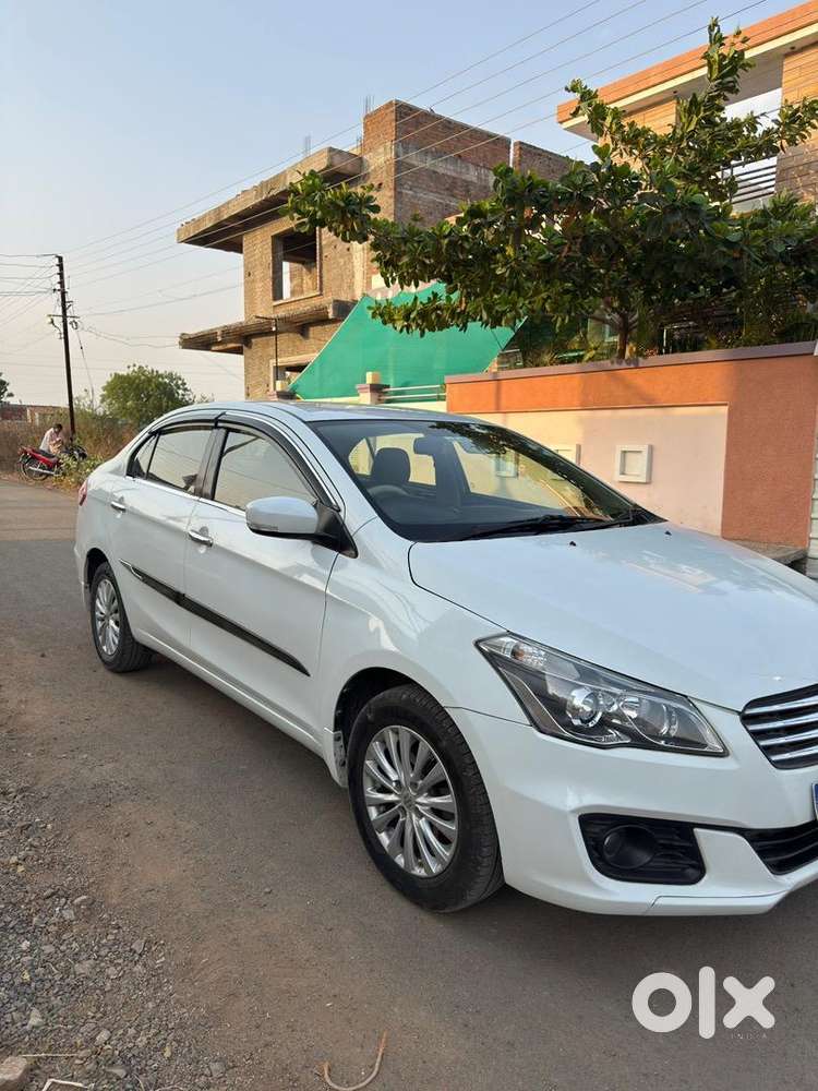 Ciaz Zxi .
