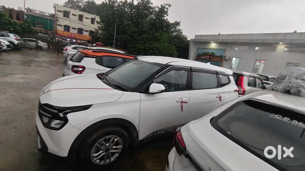 Kia Carens 1.5 Luxury 2026 14 Lakh Se Kam Wale Message Na Kre