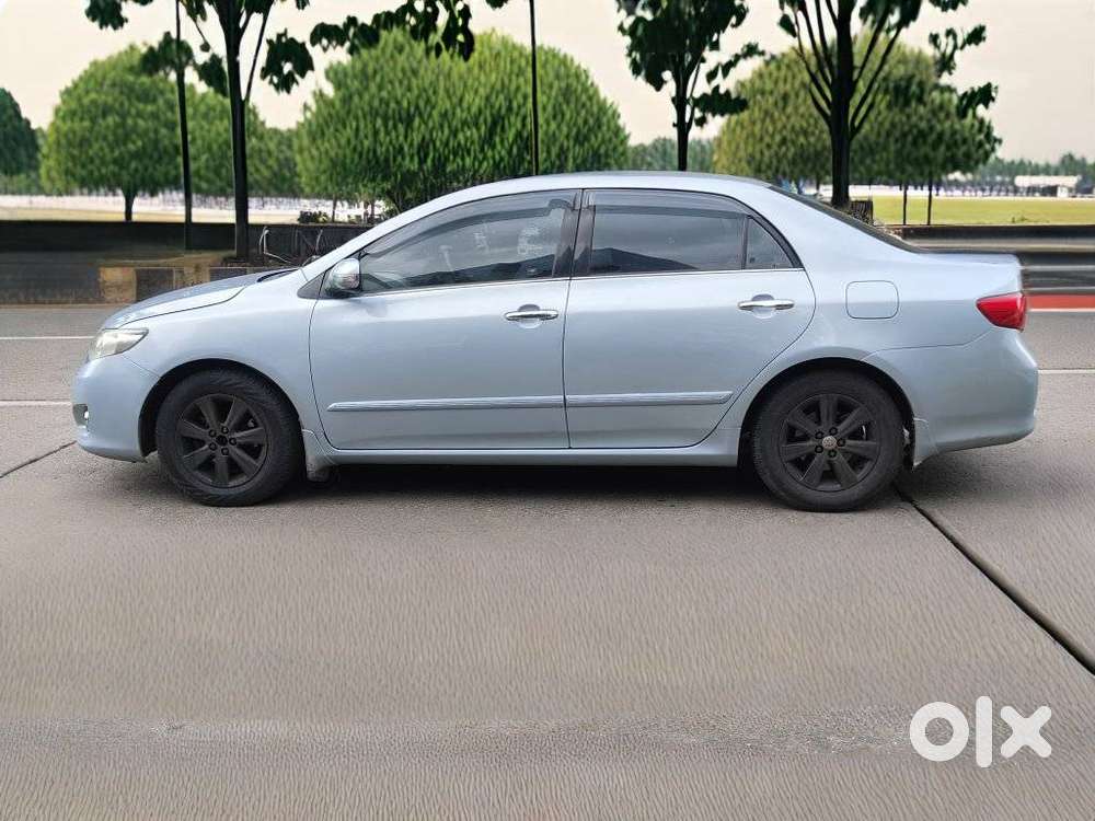 Toyota Corolla Altis G, 2010, Petrol