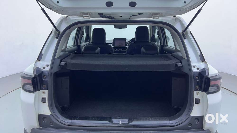 Maruti Suzuki Vitara Brezza 1.5 Zxi, 2022, Petrol