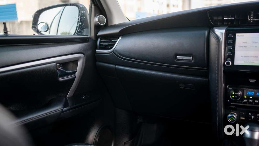 Toyota Fortuner 4x2 At 2.7 Petrol, 2022, Petrol