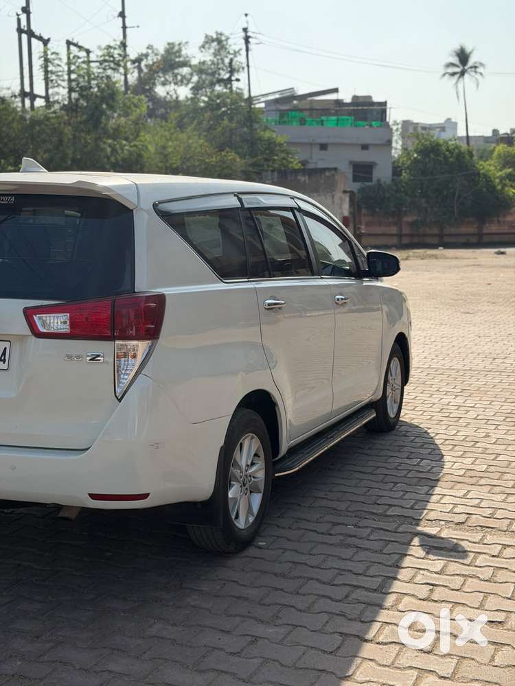 Toyota Innova Crysta 2.8 Z, 2017, Diesel
