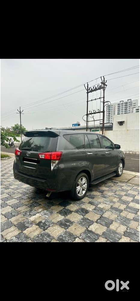 Toyota Innova Crysta 2016