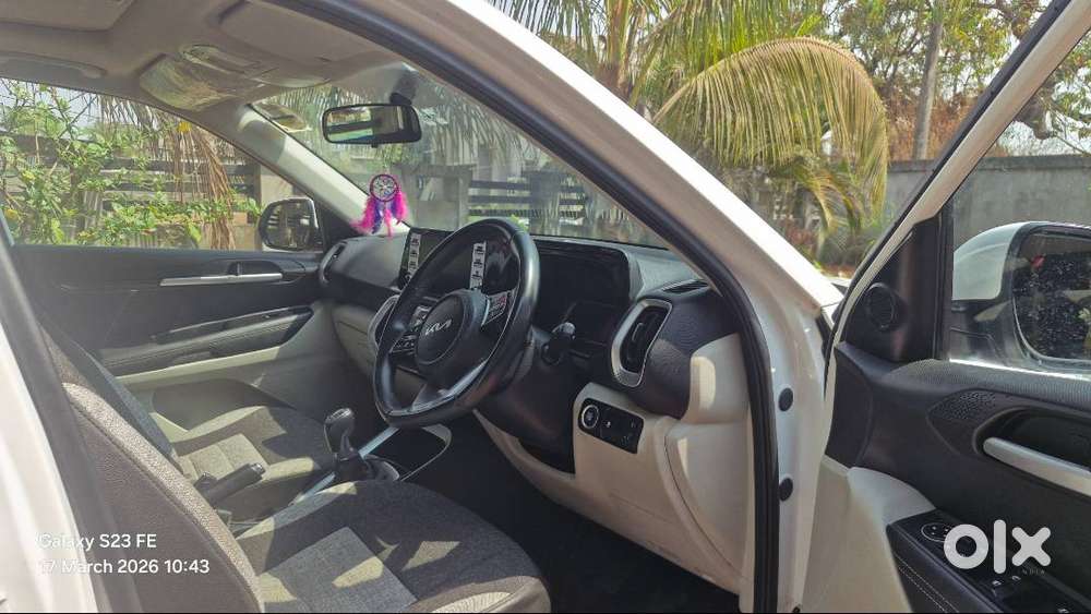 Extremely Well Maintained Kia Sonet Htx