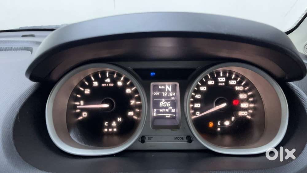 Tata Tiago Xza, 2017, Petrol