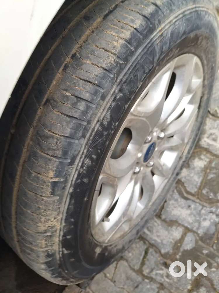 Ford Ecosport 2015 Petrol Manuál 20 Km
