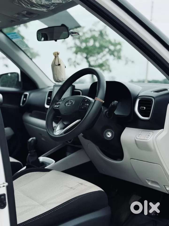 Hyundai Venue, 2025, Petrol