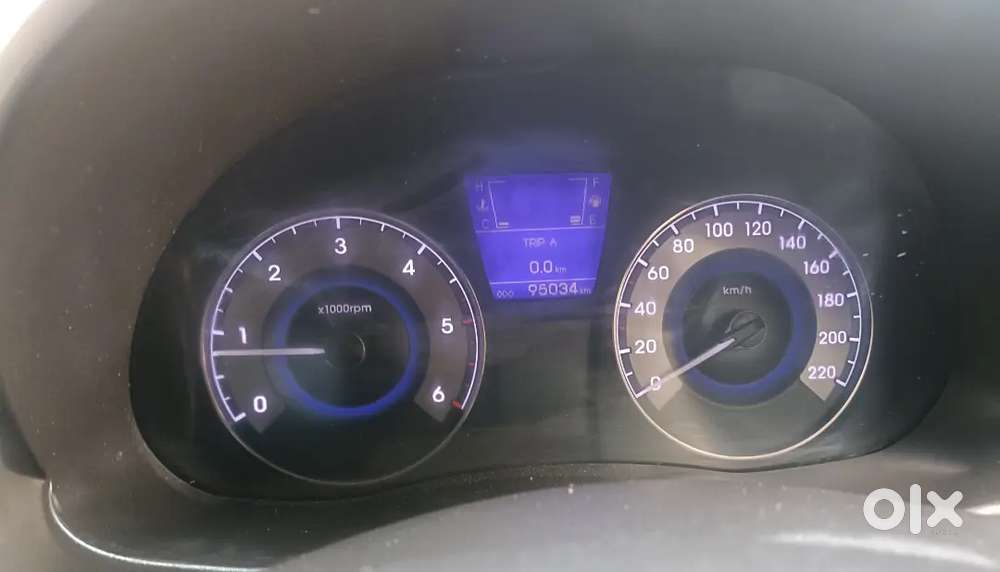 Hyundai Fluidic Verna 2012 Diesel 95000 Km Driven