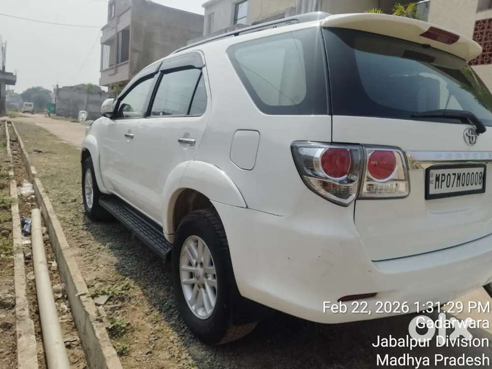Toyota Fortuner 2012