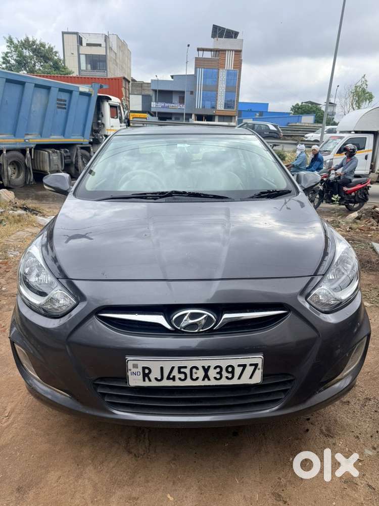 Hyundai Verna Petrol 2011