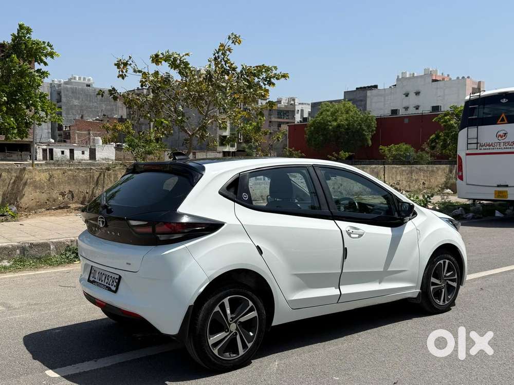 Tata Altroz Xza Plus (s), 2023, Petrol