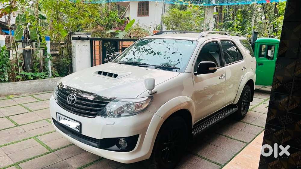 Toyota Fortuner 2.5 4x2 Mt Trd Sportivo, 2013, Diesel