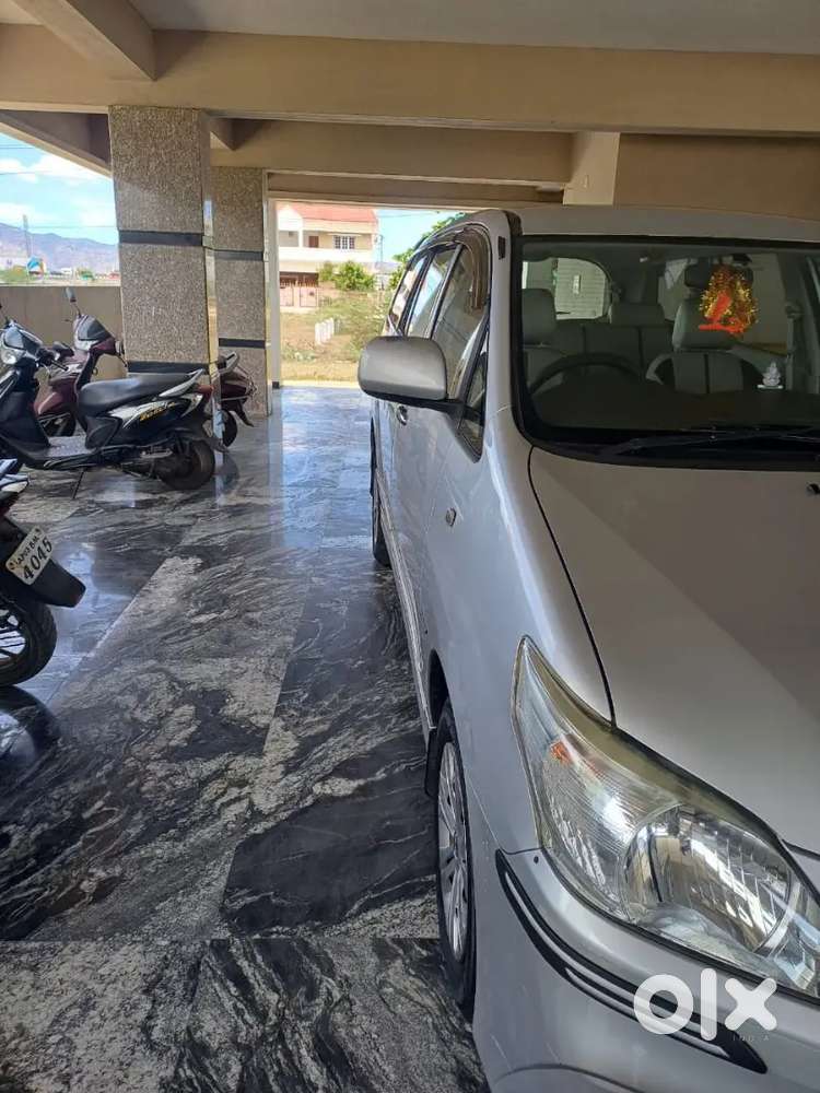 Toyota Innova 2013 Diesel Well Maintained