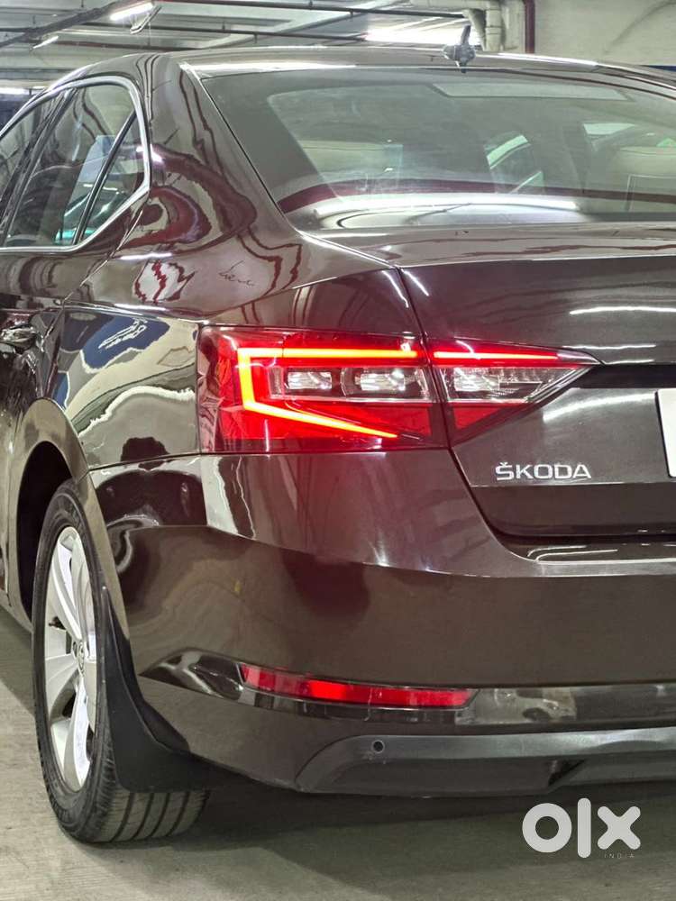 Skoda Superb Style 1.8 Tsi At, 2019, Petrol