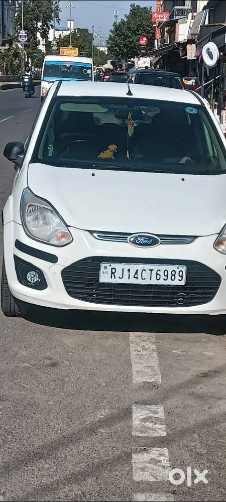 Ghadi Ok Service Record .well Mentance .pahle 1000 Km Chla Ke Dekhe