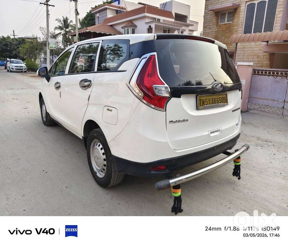 Mahindra Marazzo M2, 2022