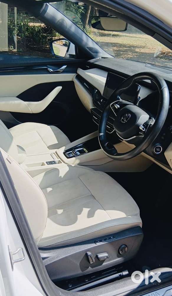 Skoda Octavia Facelift, 2021, Petrol