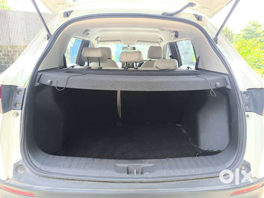 Honda Elevate V Mt, 2024, Petrol