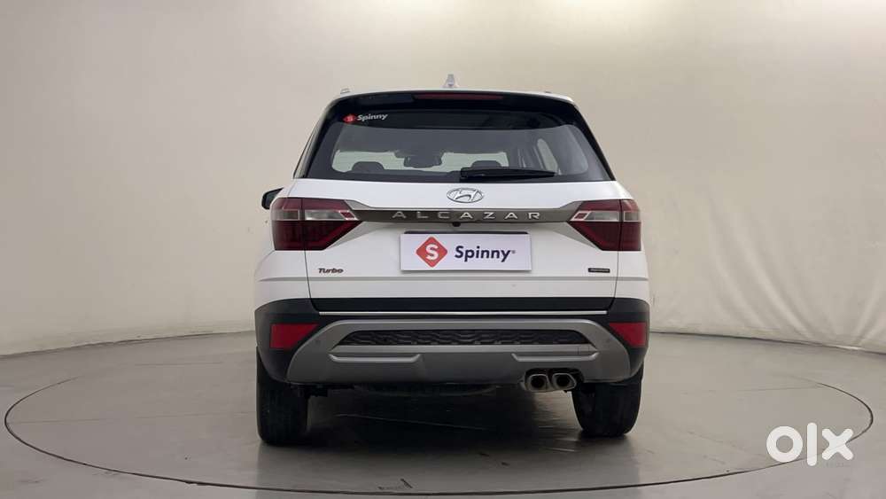 Hyundai Alcazar 1.5 Tdct Signature (o) 7s Petrol, 2023, Petrol