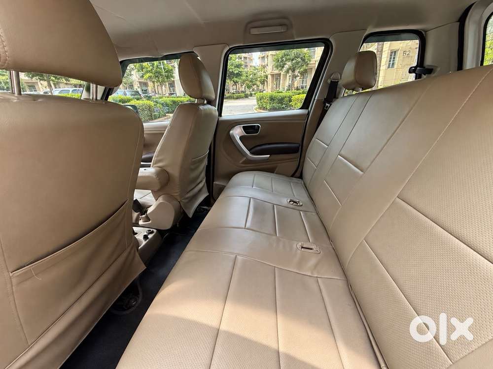 Mahindra Tuv 300 T8 Plus Amt, 2016, Diesel