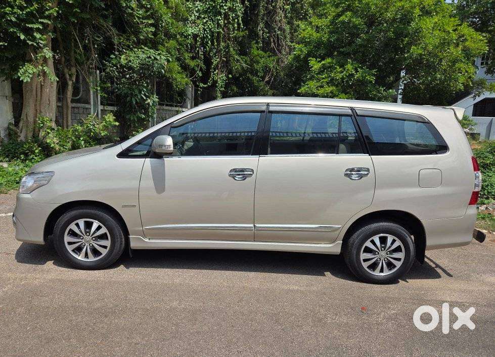 Toyota Innova 2.5 V 7 Str, 2015, Diesel