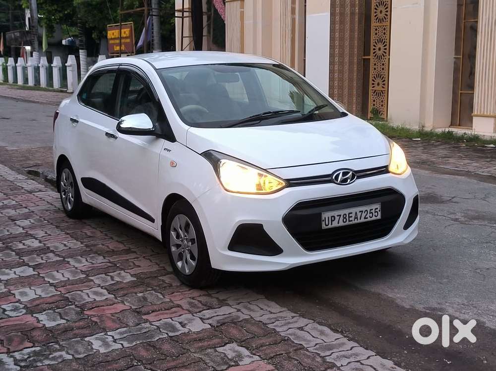 Hyundai Xcent 1.2l Kappa Dual Vtvt 5-speed Manual Base, 2015, Petrol