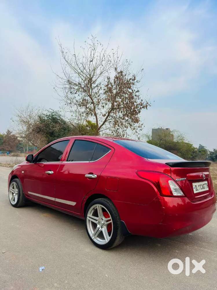 1st Owner Sunny For Sale With Star Alloys And Vig And Flat Tyres