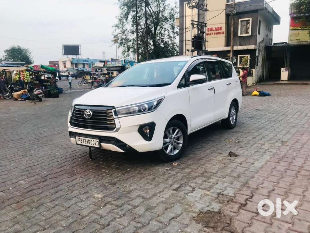 Toyota Innova Crysta