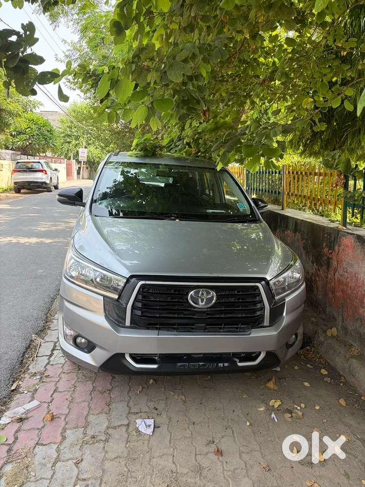 Toyota Innova Crysta 2019