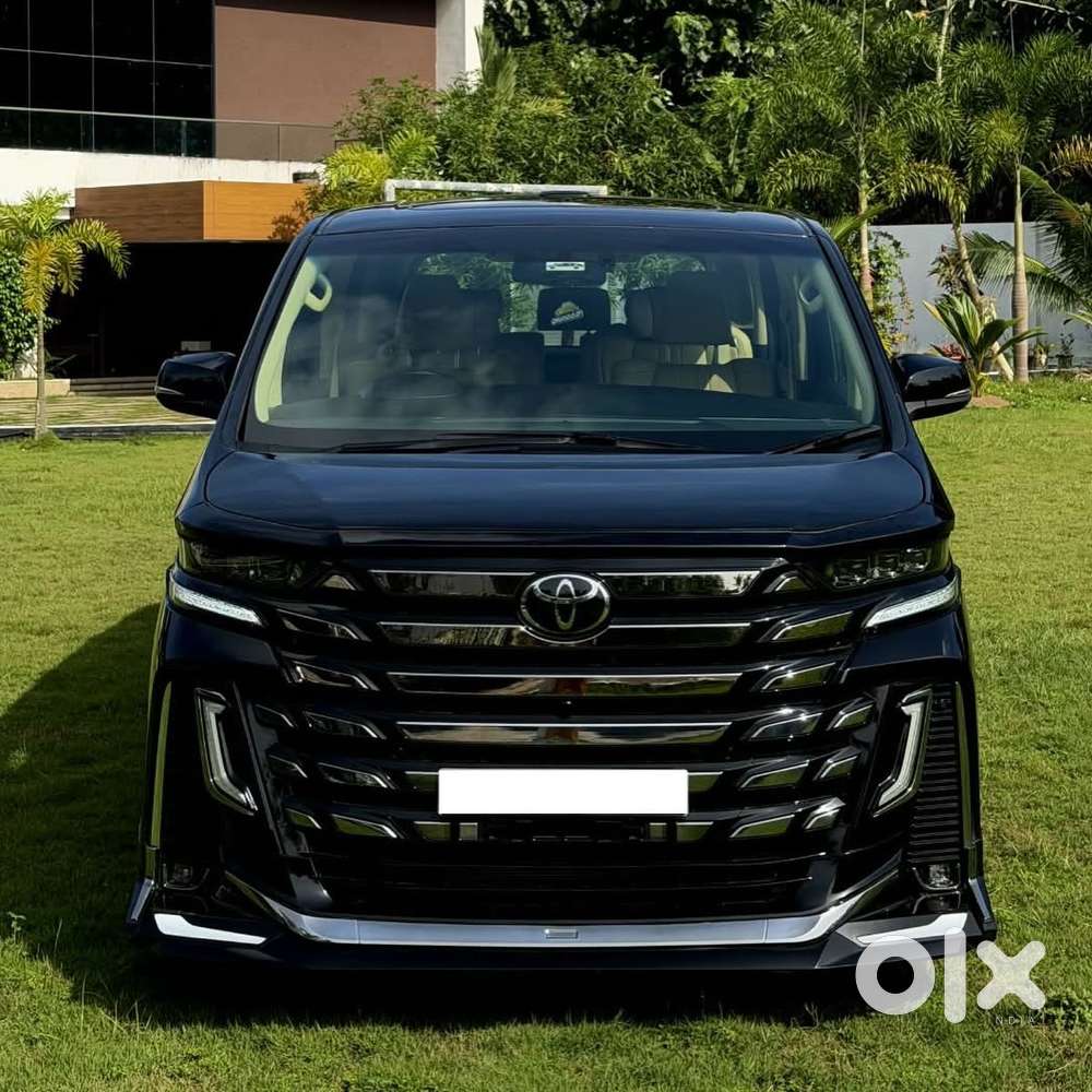 Toyota Vellfire Vip – Executive Lounge, 2022, Petrol