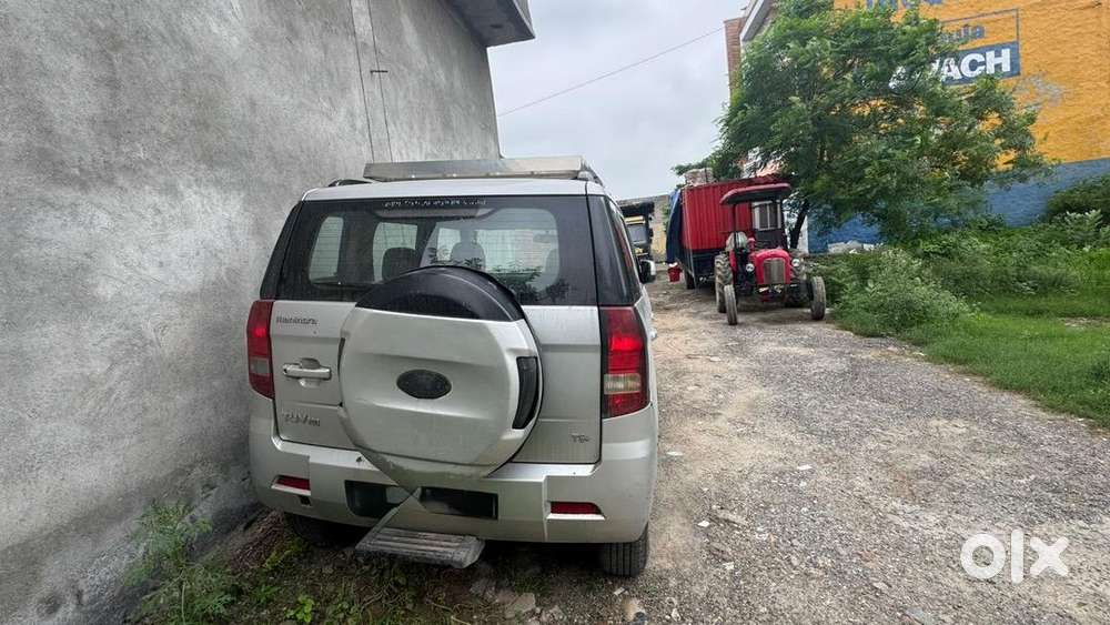 Mahindra Tuv 300 2016 Diesel Good Condition