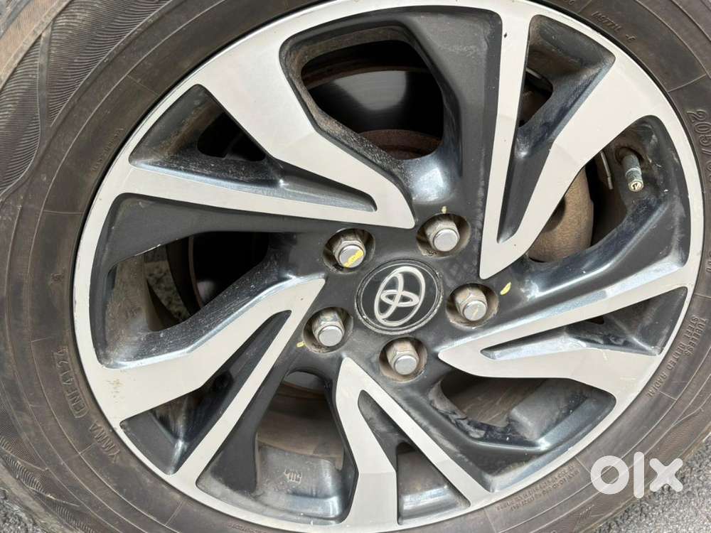 Toyota Innova Crysta 2021