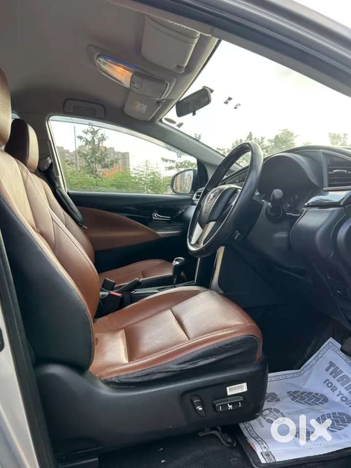 Toyota Innova Crysta 2.8 Zx At 7 Seater, 2019, Diesel