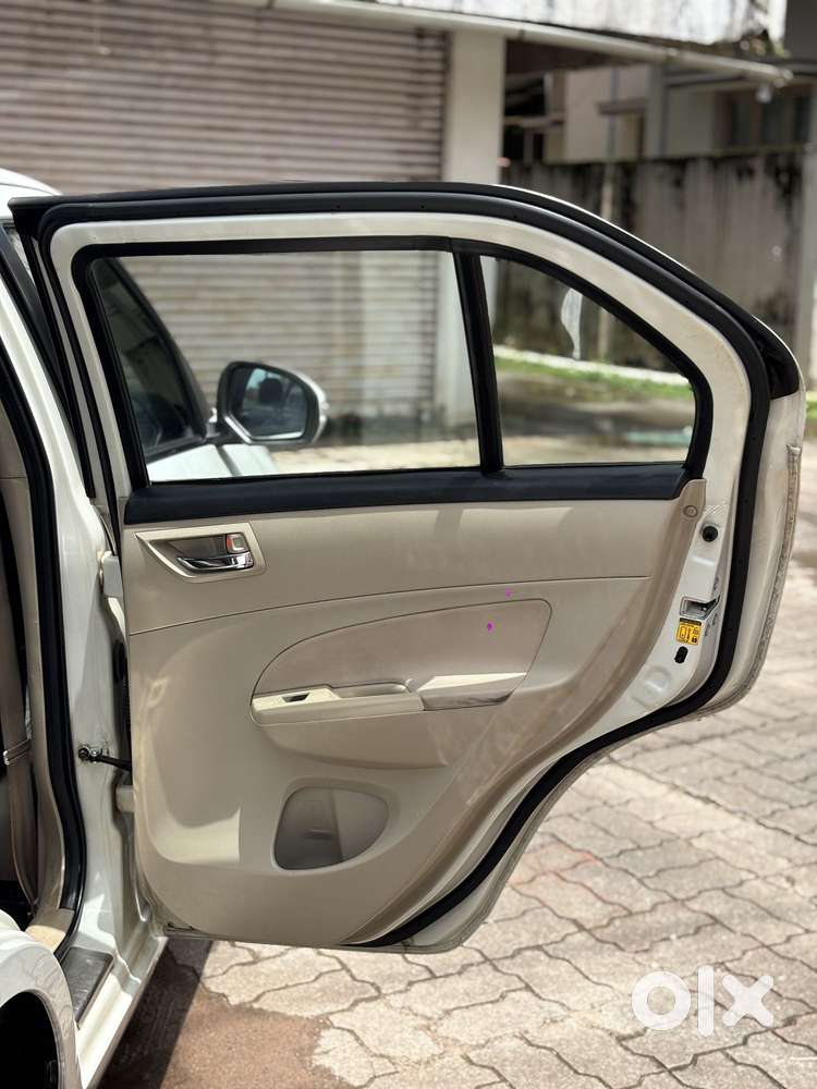 Maruti Suzuki Swift Dzire Vdi Bsiv, 2015, Diesel