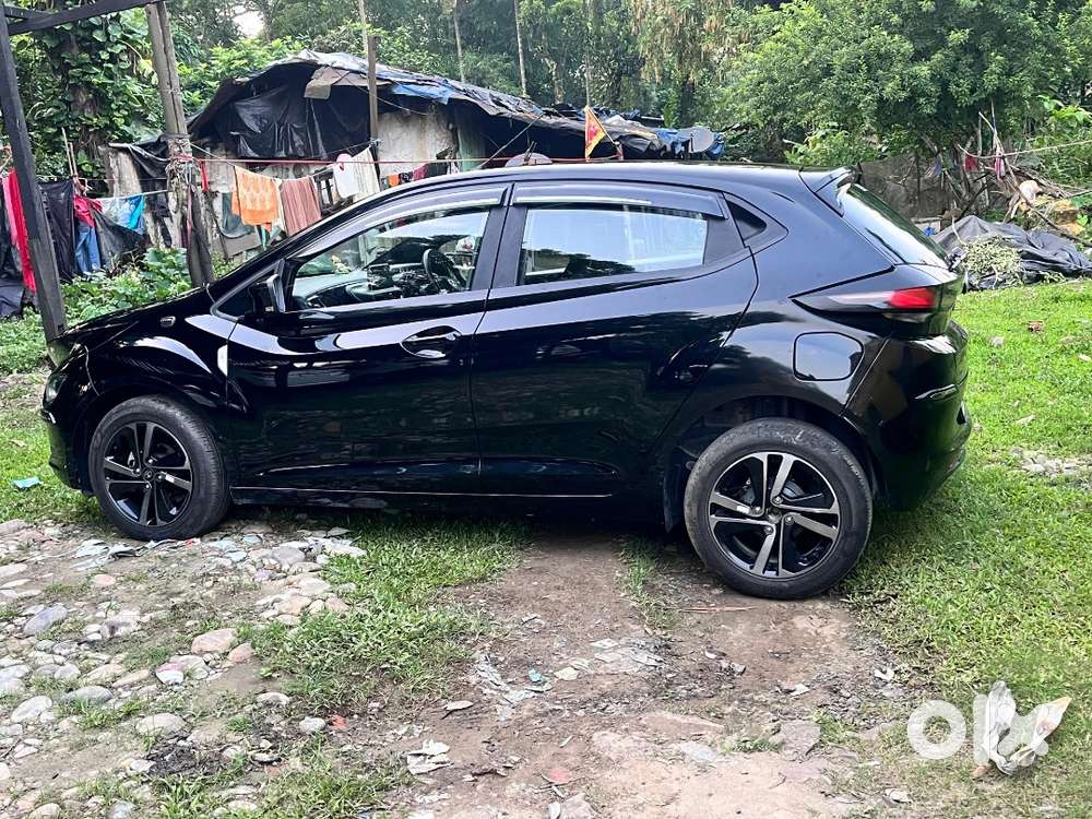 Tata Altroz Xz Plus 2021 Dark Edition