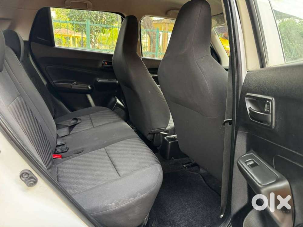 Maruti Suzuki Swift 1.2 Lxi (o), 2022, Petrol