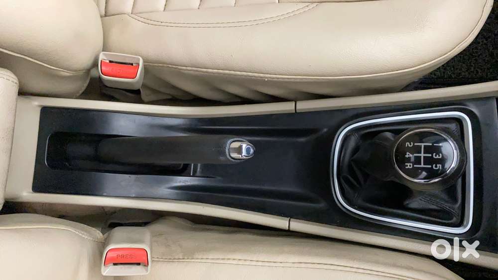 Maruti Suzuki Ciaz 1.5 Alpha Shvs Petrol, 2021, Petrol