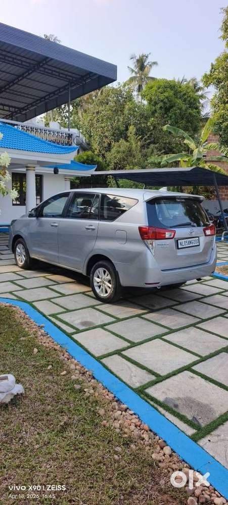 Toyota Innova Crysta 2.8 Gx At 8s, 2016, Diesel