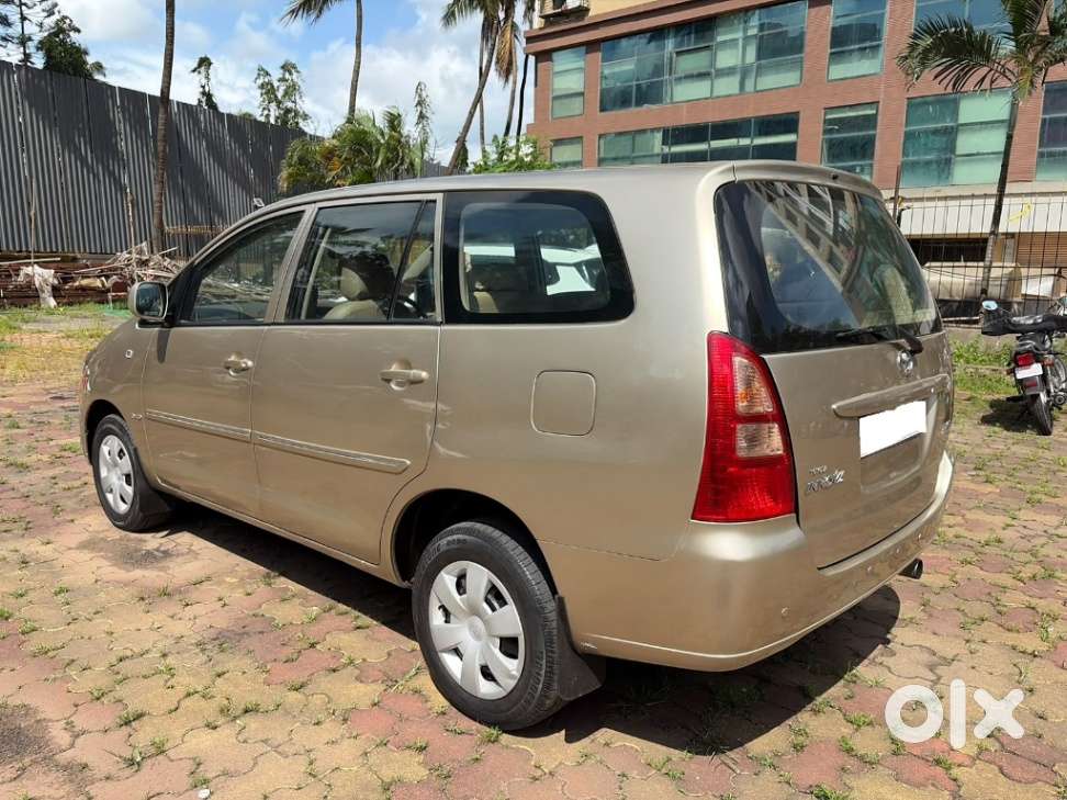 Toyota Innova 2.5 G (diesel) 8 Seater Bs Iv, 2009, Diesel