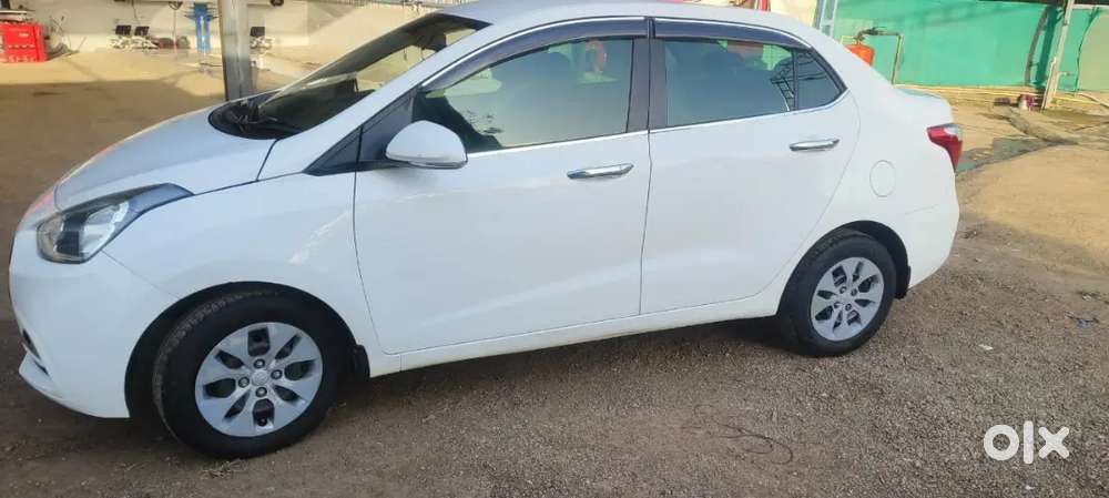 Hyundai Xcent 2017 Diesel 127000 Km Driven