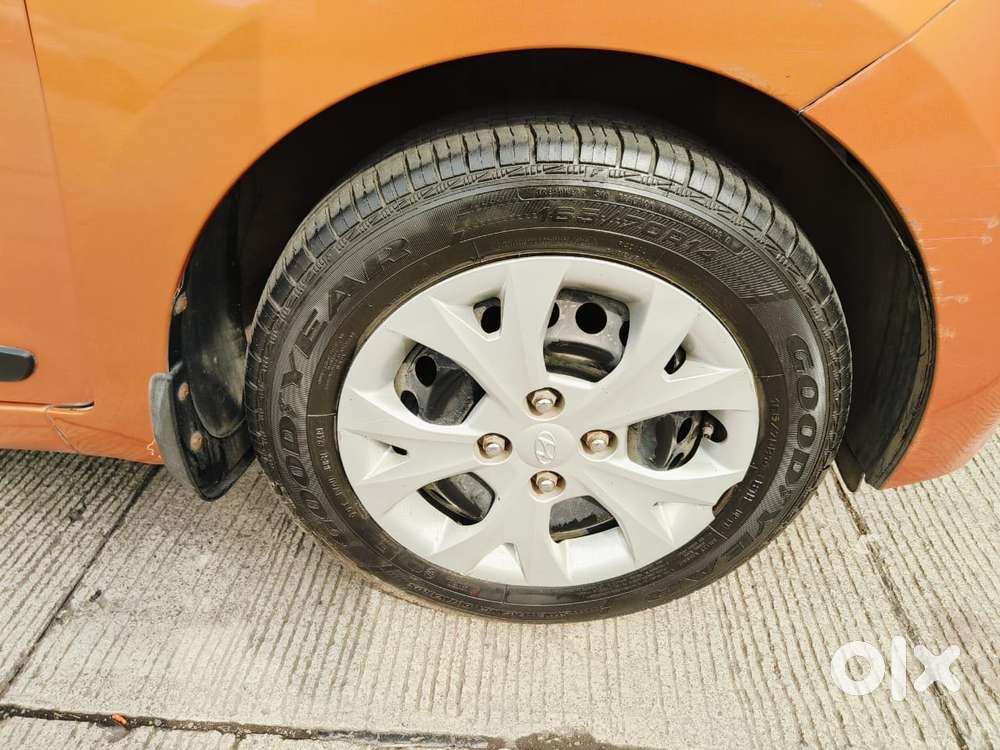 Hyundai Grand I10 2013-2016 At Sportz, 2014, Petrol