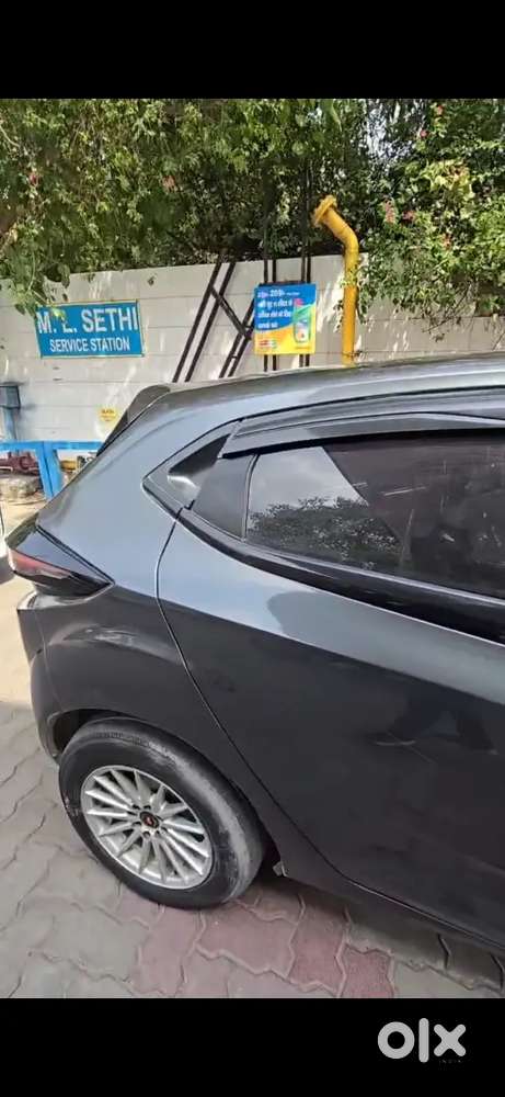 Tata Altroz 2022 Cng & Hybrids 80000 Km Driven