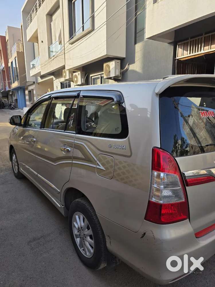 Toyota Innova 2.5 Vx 2015