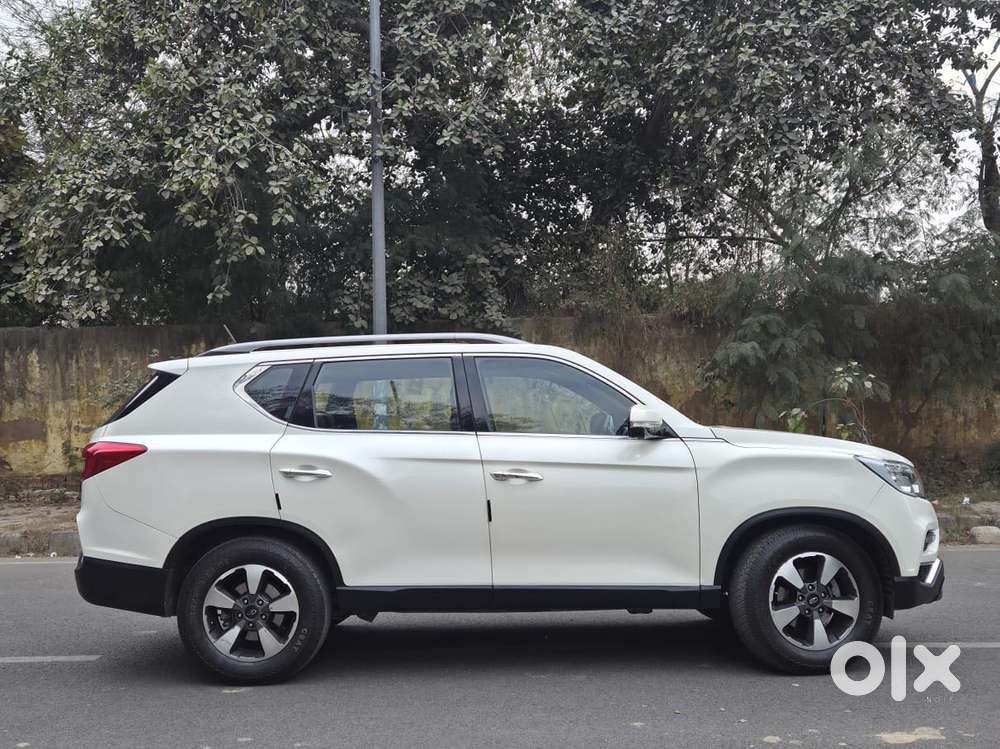 Mahindra Alturas G4 4wd At, 2020, Diesel