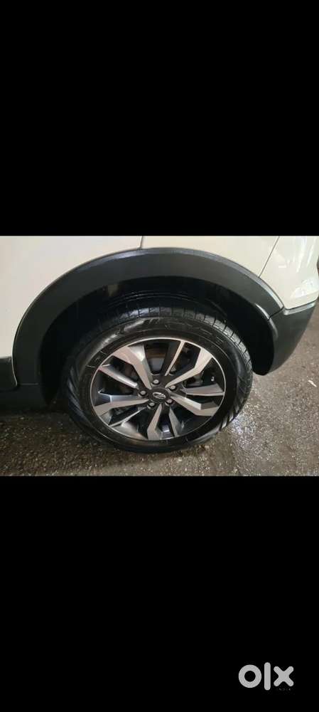 Mahindra Xuv300 W8 Option Diesel, 2019, Diesel