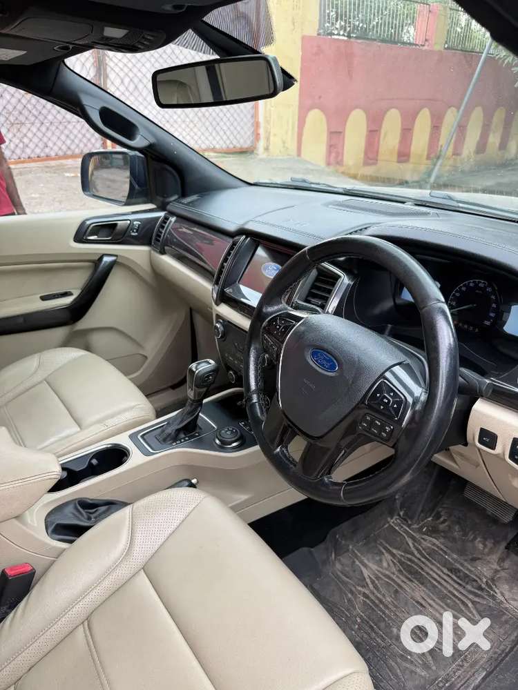 Ford Endeavour Top Model In Showroom Condition