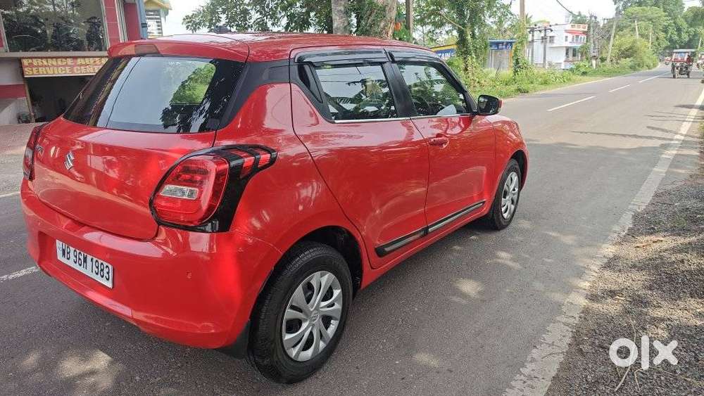 Maruti Suzuki Swift Vxi + Manual, 2019, Petrol