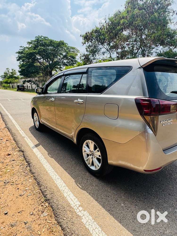 Toyota Innova Crysta 2.4 Z 7 Str, 2016, Diesel
