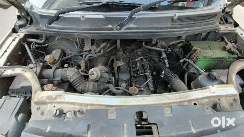 Mahindra Tuv 300 T8, 2015, Diesel