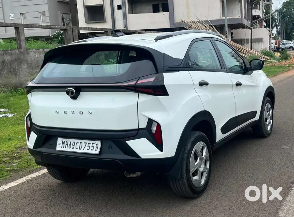 Tata Nexon, 2024, Petrol